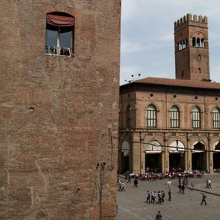 Casa Isolani Piazza Maggiore 1.0 Bologna Esterno foto
